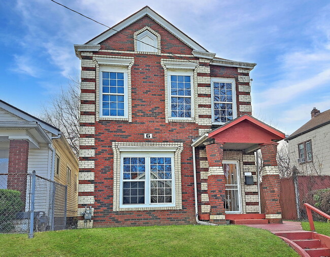 Building Photo - 1774 Bolling Ave