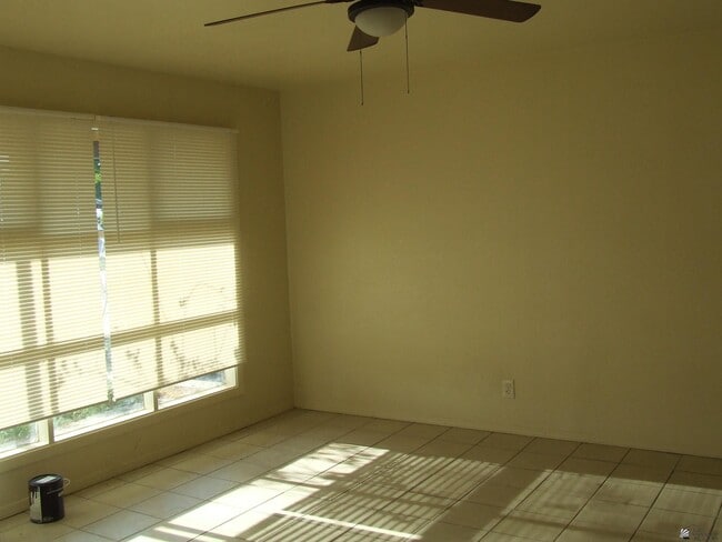 Photo - 2520 S James Ave