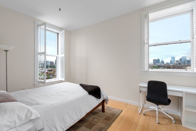 Photo - 403 Marlborough St Unidad 9