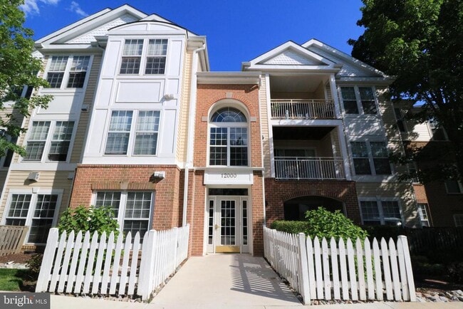 Building Photo - 12000 Amber Ridge Cir Unit A-102 Rental