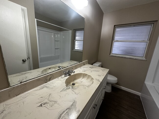 Photo - 3 Spring Loop