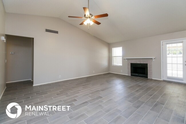 Photo - 7913 W Krall St