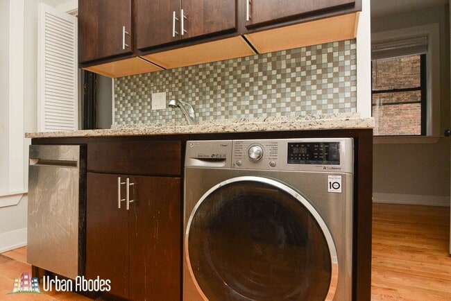 Photo - 622 W Oakdale Ave Unit A09C