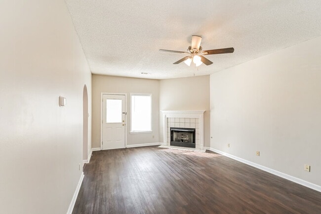 Photo - 8737 Clear Sky Path