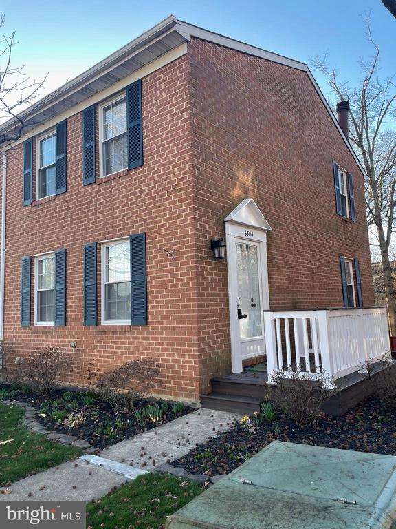 Photo - 6304 Ducketts Ln Townhome