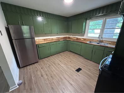 Photo - 2871 New Clinton Rd