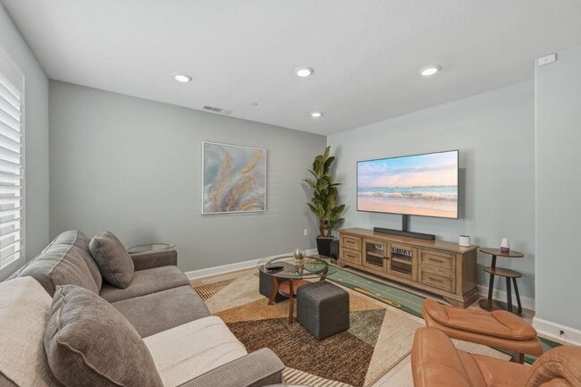 Photo - 2081 Acara Cir