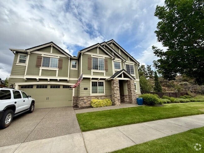Building Photo - Spacious 3-Bedroom + Bonus Room Home in La...