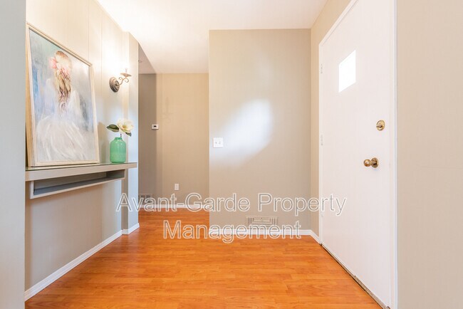 Photo - 10803-10850 50 St NW