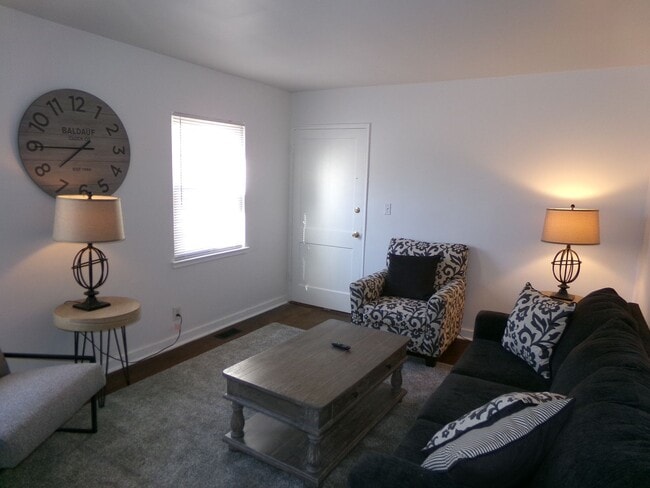 Photo - Furnished unit