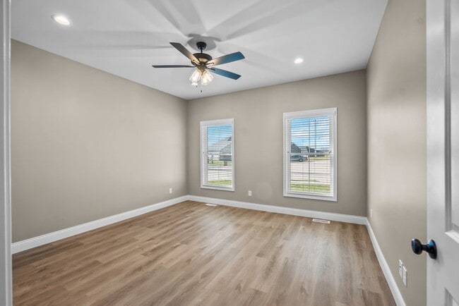 Photo - 84 E Autumn Leaf Dr