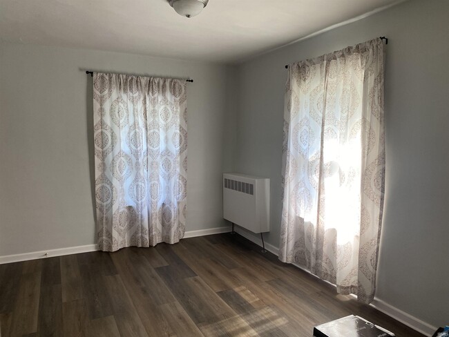 Photo - 1328 Sinclair St