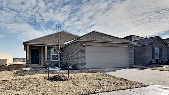 Very Nice 3 Bedroom 2 Bath Home in Yukon S... - Very Nice 3 Bedroom 2 Bath Home in Yukon S...