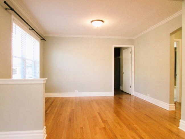Photo - 4620 N Overhill Ave