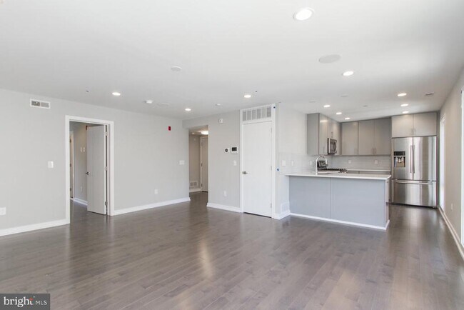 Photo - 712 S Sartain St Unit 4