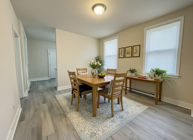 Photo - 5635 Hadfield St