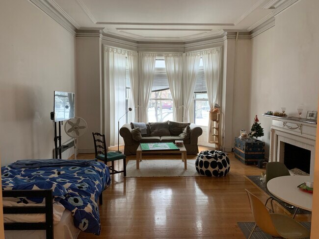 Building Photo - 249 Commonwealth Ave Unit 3 Rental