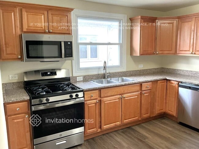 Photo - 7720 Mason Ave