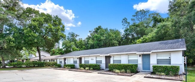 Building Photo - ***Cozy 1 Bedroom Apartment in Orange City Unit 950-D