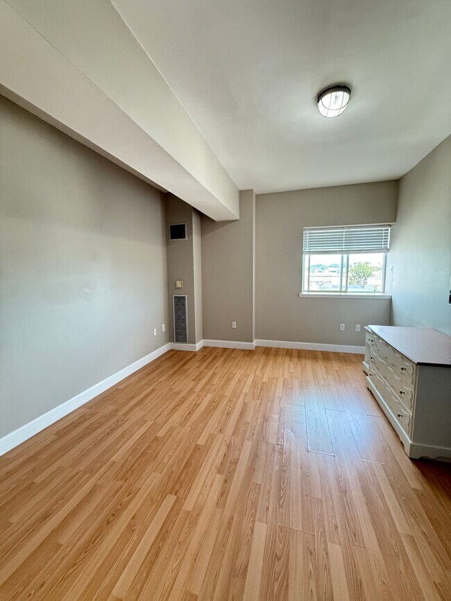 Photo - 312 Shirley St Unidad 308