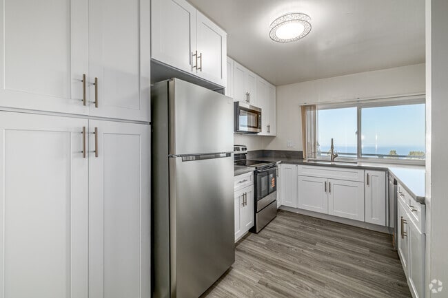2BR, 2BA - 1,225SF - Kitchen - PV Victoria Apartments
