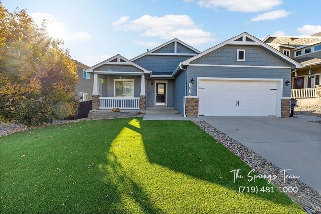 Building Photo - BEAUTIFUL 4BD HOME in MESA RIDGE with MOUN...