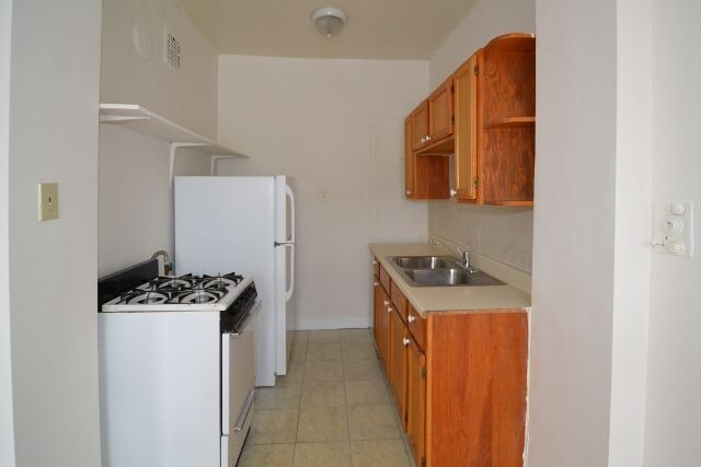 Photo - 2226 W Wilson Ave Unit 902