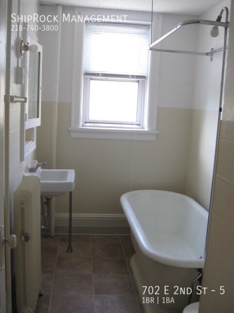 Photo - Williams Apartments Unit 5