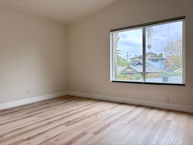 Photo - 538 Brooks Ave Unit 3