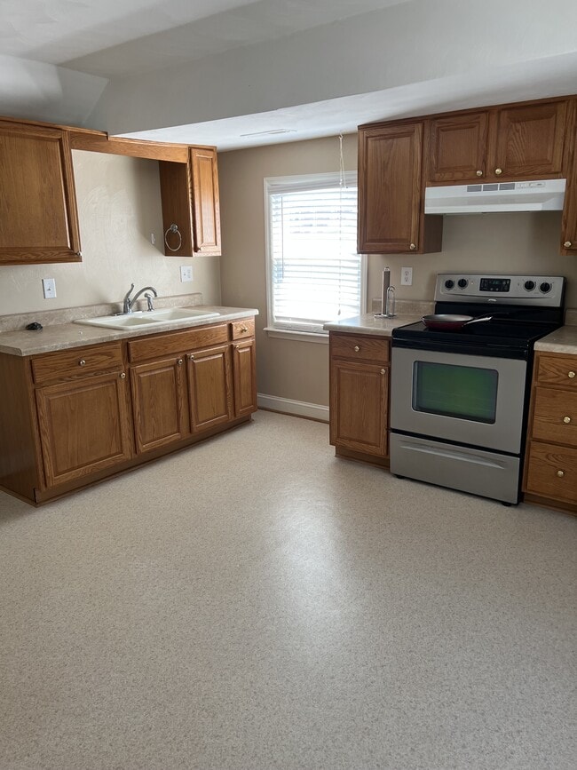 Photo - 203 E Jackson Ave