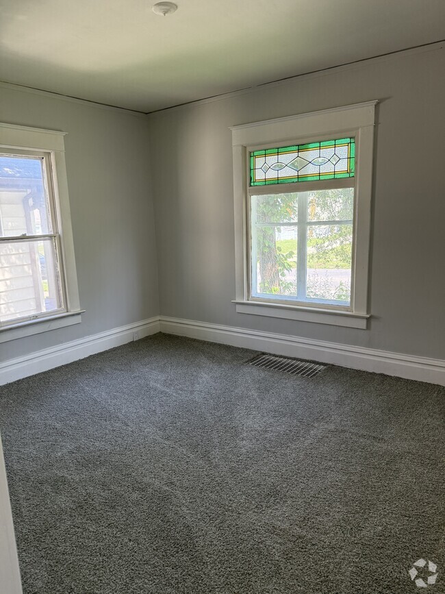 Building Photo - 818 W Nowland Ave Rental