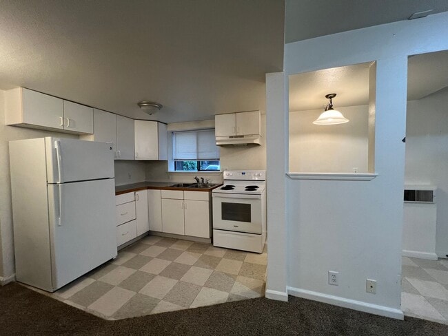 Photo - 3415 Abbott St Unit #B