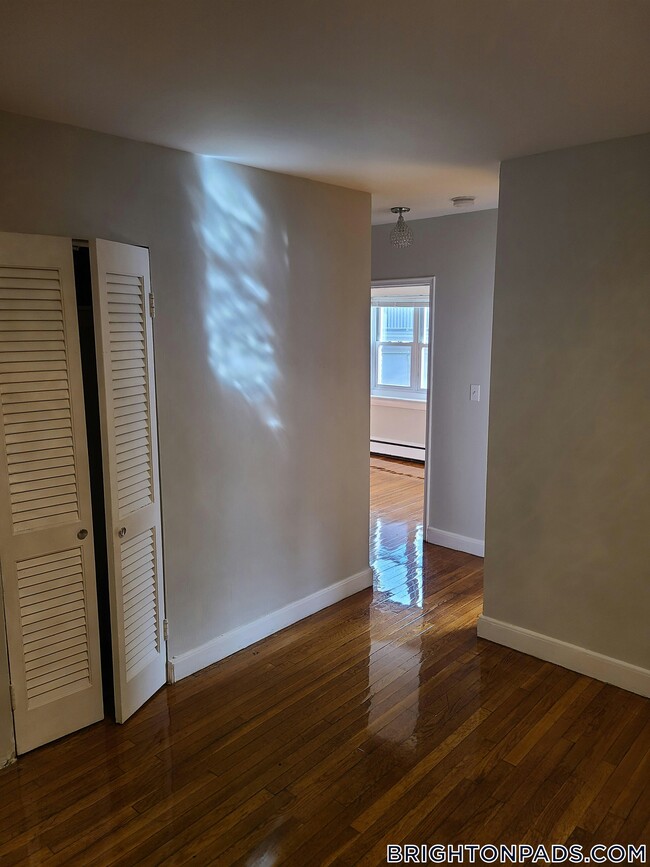 Building Photo - 63 Selkirk Rd Rental