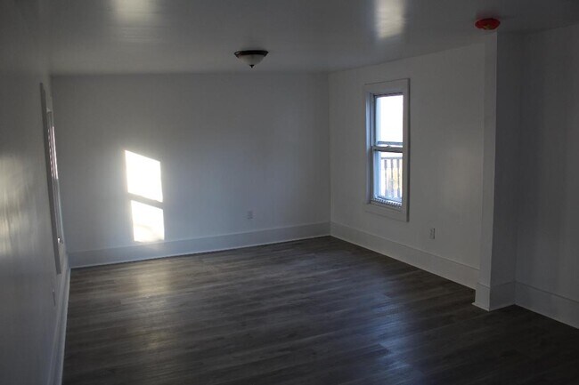 Photo - 526 Mountain Ave Unit Apartment#4