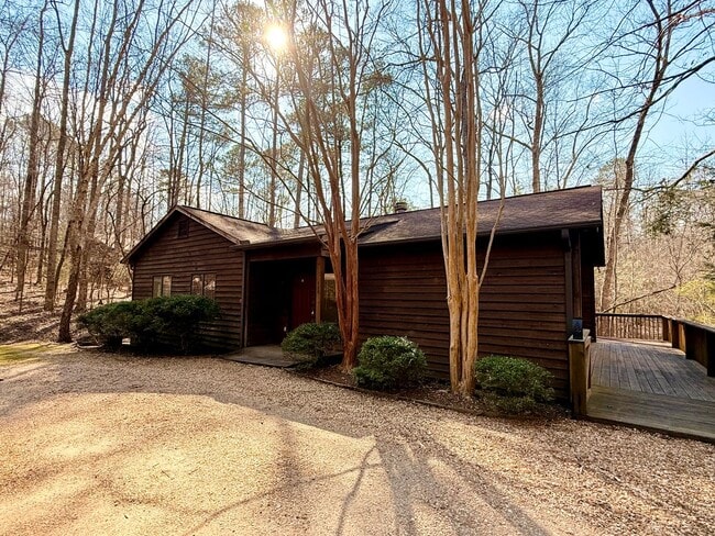 Building Photo - Peaceful Opelika Cabin For Rent