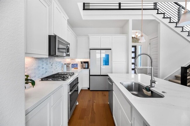 Building Photo - 303 Cartwheel Bend