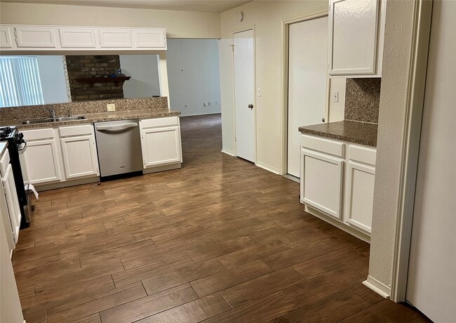Photo - 2709 Hot Springs Dr