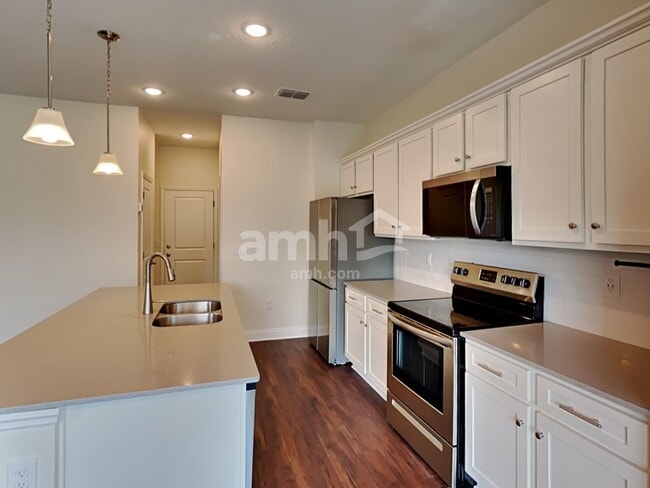 Photo - 6107 Little Blf Cir