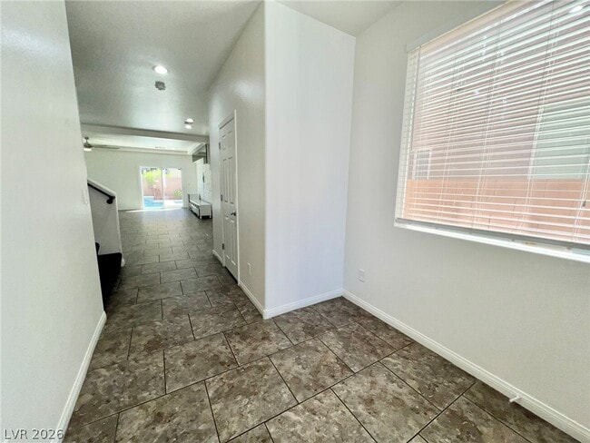 Photo - 8412 Golden Amber St