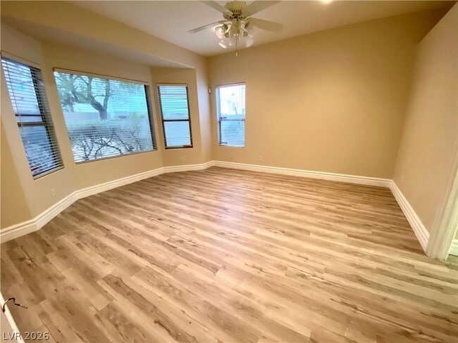 Photo - 40 Chateau Whistler Ct