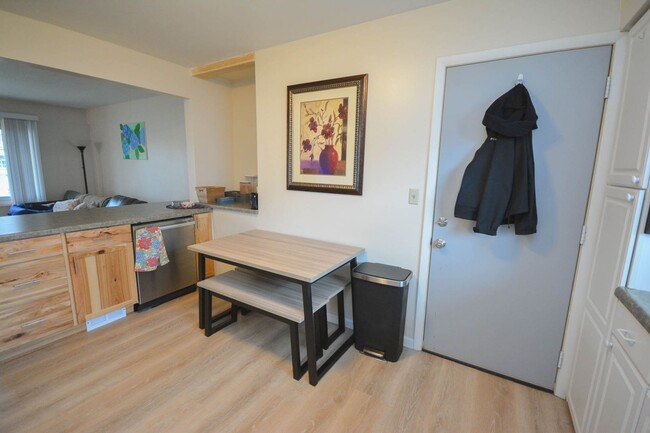 Photo - 1103 11th Ave SE Apartment Unit 1103
