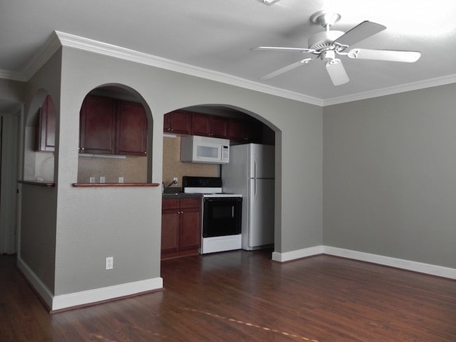 Photo - 2518 N Fitzhugh