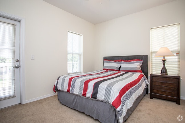 3 BR, 2.5 BA - 1246 SF