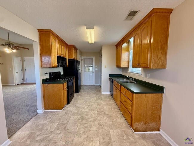 Photo - 105 Selena Ct