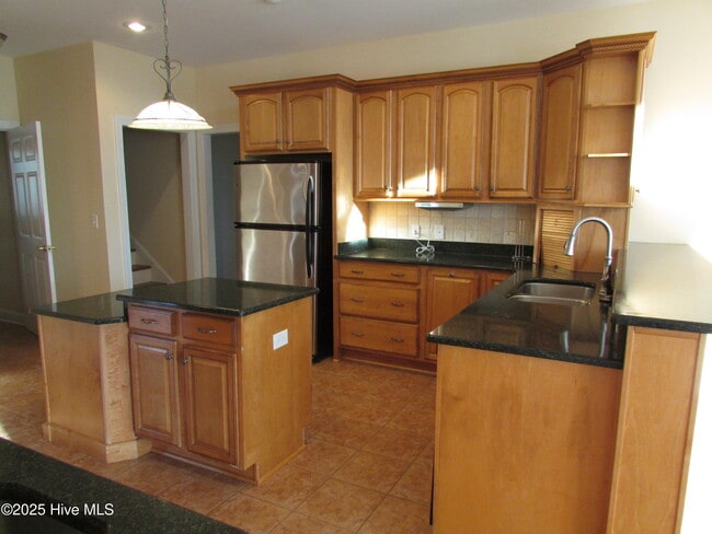 Photo - 6599 Longwater Ct SW