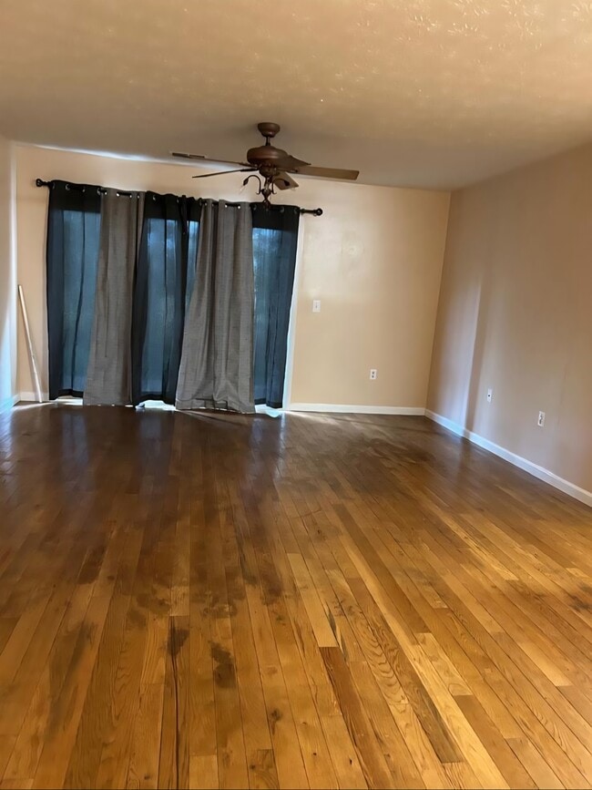 Building Photo - 233 Legends Creek Pl Unit 102