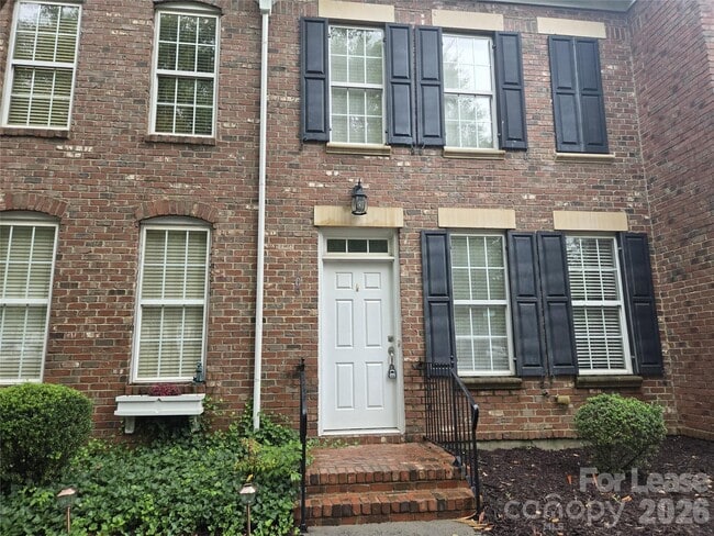 Building Photo - 109 Chawton Ln