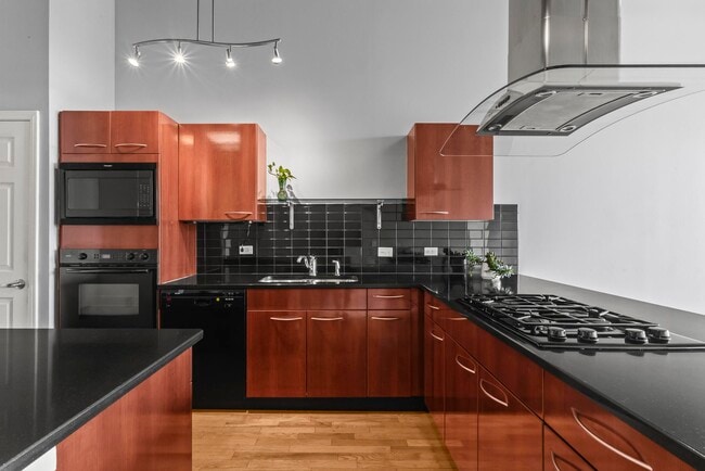 Photo - 3820 Roswell Rd NE