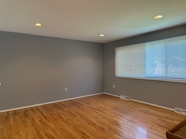 Photo - 3912 Brookridge Dr