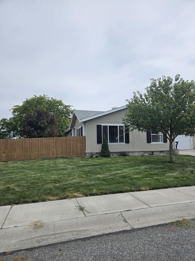 Photo - 1507 Erin Way House